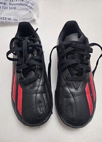 Adidas Adidas krampon 32 numara - Sıfır gibi ürün, 1-2 defa kullanıldı