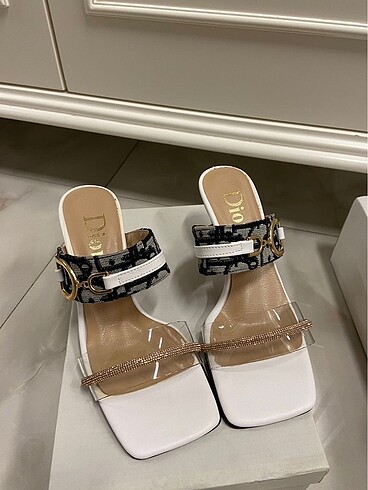 40 Beden dior topuklu ayakkabı