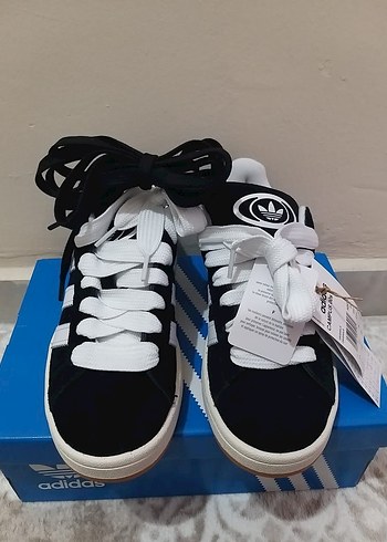 Adidas Kadın Beyaz Siyah Spor Ayakkabı