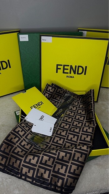 Beden ITHAL ÇİFT TARAFLI FENDI İNCİ VUAL İPEK ŞAL -KAHVE ?