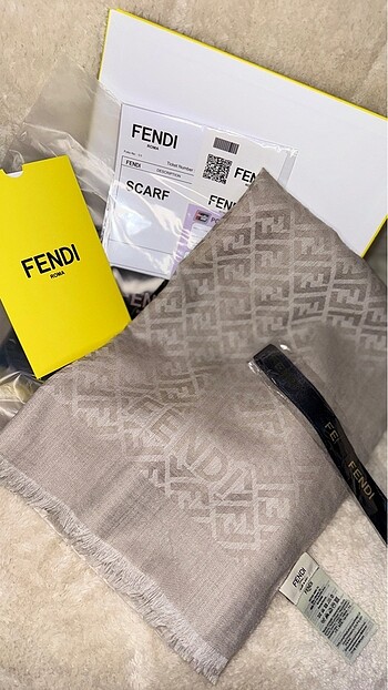 FENDİ A++ PREMIUM KALİTE İTHAL YÜN İPEK ŞAL