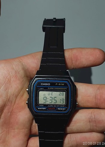 Siyah Dijital Saat - F-91W Kasa - Tüm Fonksiyonlar Aktif - Görsel 2