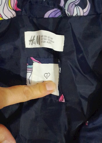 Kız Çocuk Kapüşonlu Renkli Baskılı Yağmurluk - Görsel 3