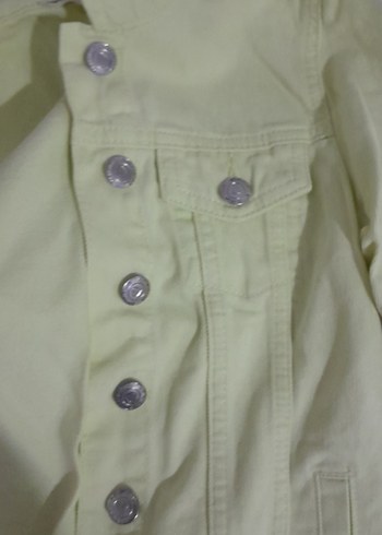 Sarı Düğmeli - Görsel 2