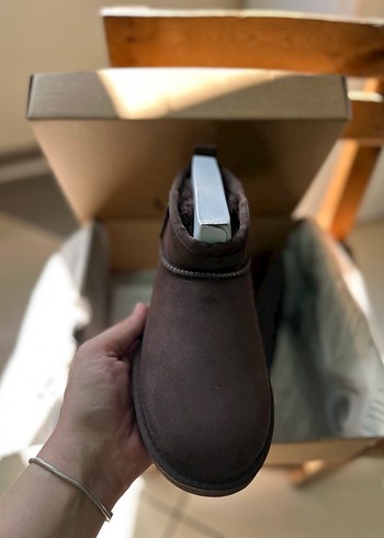 Ugg UGG MINI ACI KAHVE GERÇEK DERİ KÜRK