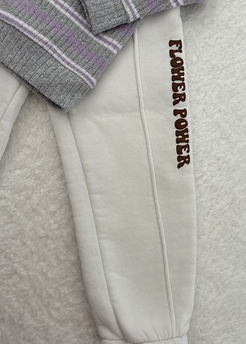 Kız Çocuk Gri Çizgili Triko Sweatshirt ve Eşofman - Görsel 3