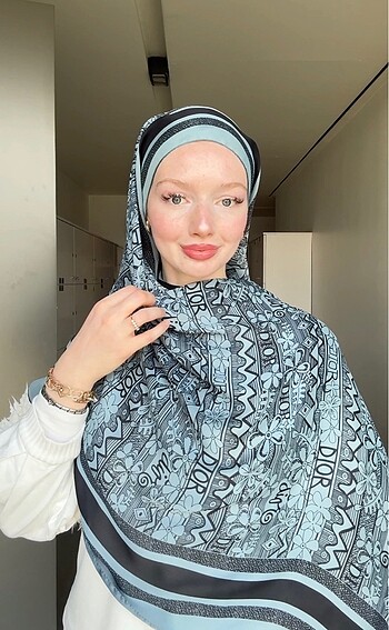 Beden lacivert Renk Dior Çift Taraflı İthal Vual İpek Şal