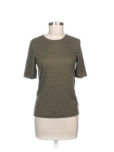 Massimo Dutti T-shirt %70 İndirimli.