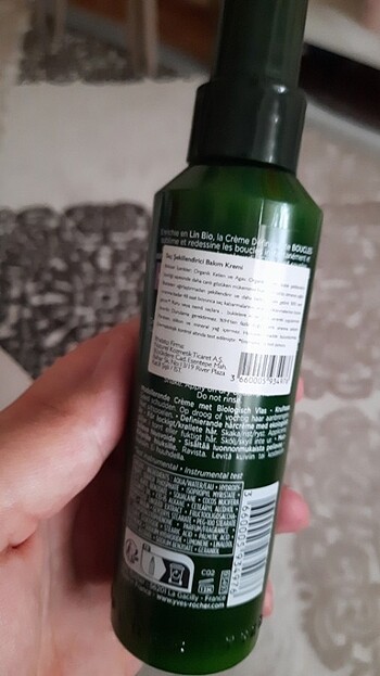Yves Rocher Yves Rocher kıvırcık saçlar için bukle kremi