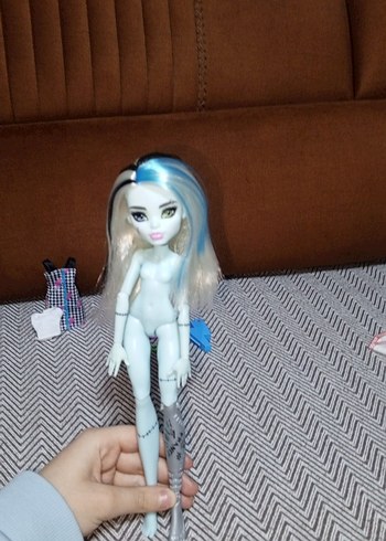 Monster High koleksiyonluk bebek - Görsel 5