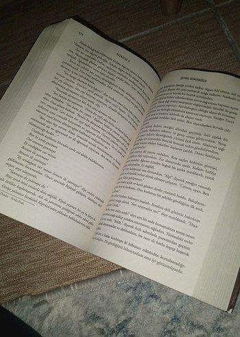 Kazazede - Şevval Demirdoğer Roman - Görsel 3