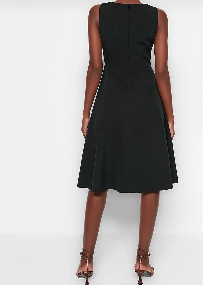 Siyah elbise - Görsel 2