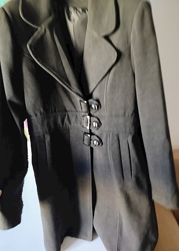 Kemer Detaylı Koyu Gri Kaban - Görsel 4