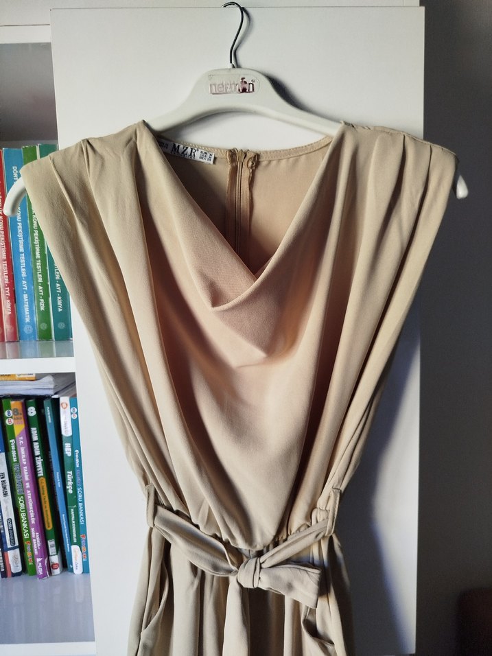 Bej kumaş tulum - Görsel 3