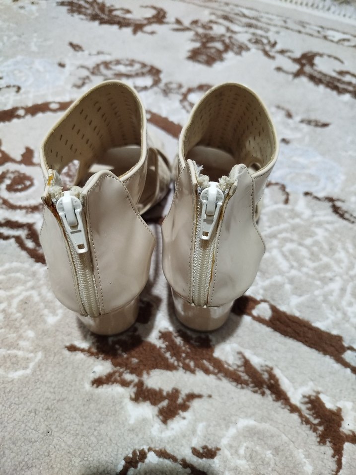 Bej Minimalist Dolgu Topuklu Kadın Sandalet - Görsel 4