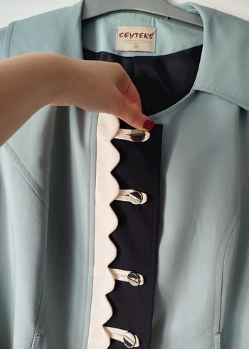 Düğmeli Mavi Midi Ceket - Görsel 4