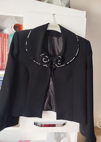 siyah Beyaz desenli uzun ceketli elbise - Görsel 5