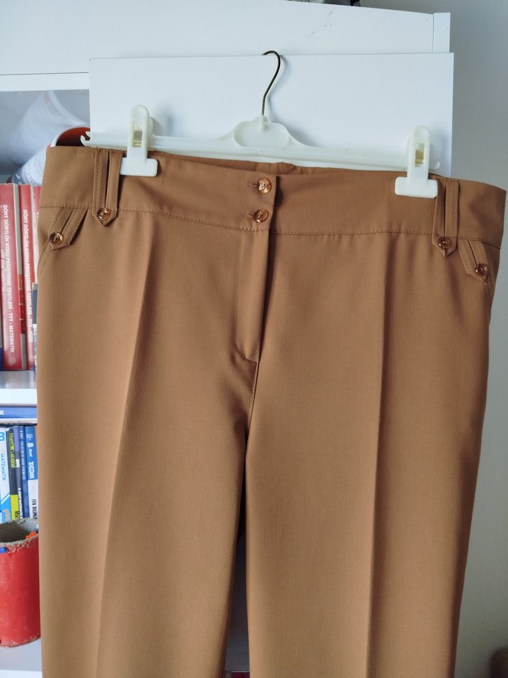 Bej Düğmeli Kadın Kumaş Pantolon - Görsel 3