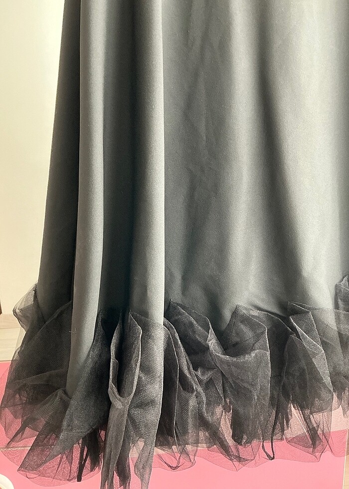 Siyah tül detaylı abiye elbise - Görsel 4