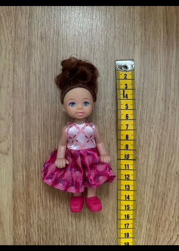 Pembe Elbiseli Küçük Bebek Oyuncak - Görsel 2