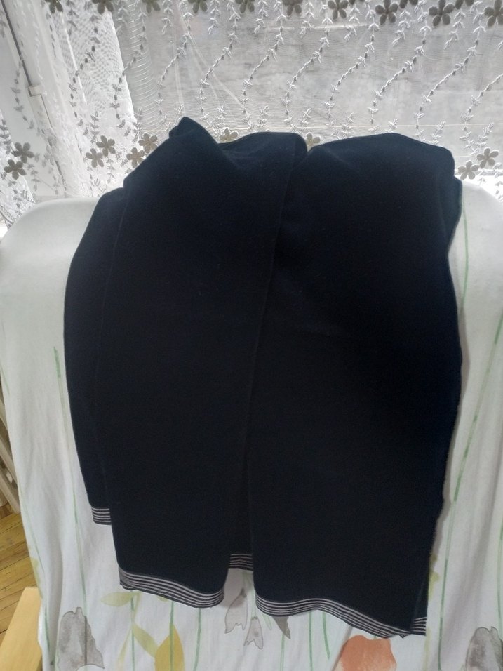 siyah dökümlü kadife kumas - Görsel 2