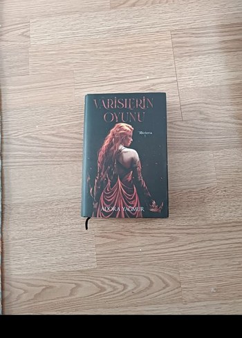 Varislerin Oyunu Romanı - Adora Yağmur