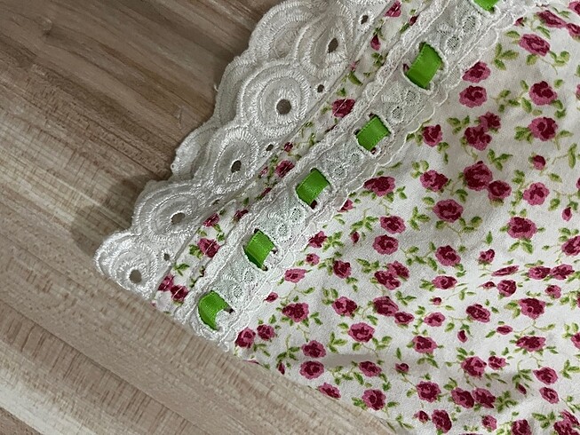 Abercrombie & Fitch COQUETTE CİCEK DESENLİ KURDELE DETAYLI ETEK