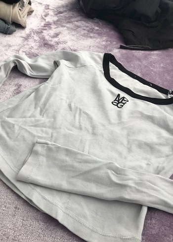 Bluz şık siyah beyaz yuvarlak yala yazılı - Görsel 2