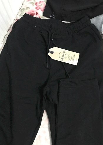 Siyah Kadın Rahat Kesim Pamuklu Eşofman Altı - Görsel 2