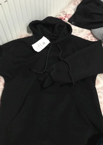 Siyah Kapüşonlu Kadın Sweatshirt - Görsel 2