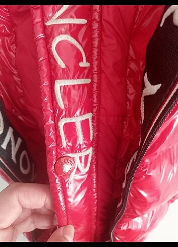 Moncler Moncler çocuk montu 