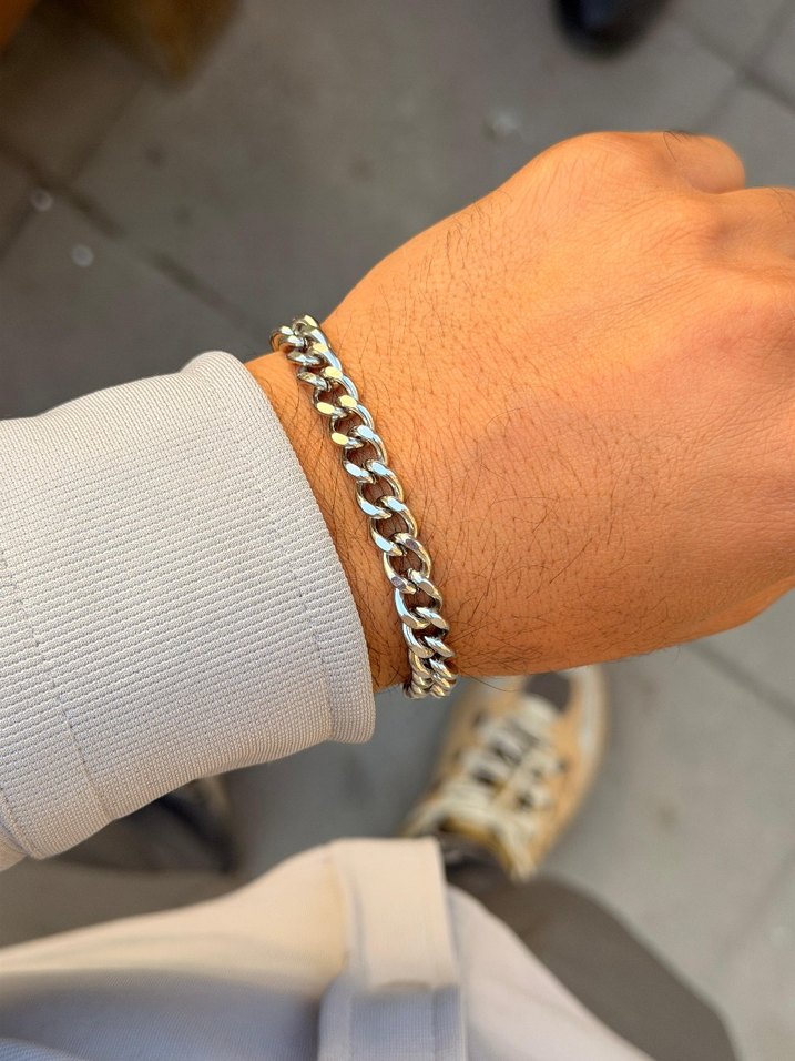 Gri Zincir Detaylı Minimalist Bileklik - Görsel 4