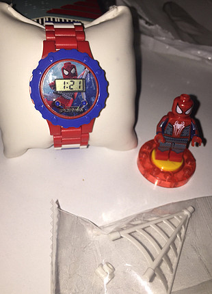 Lego saat örümcek adam
