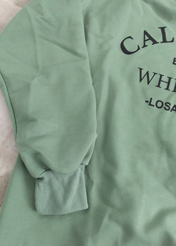 Yeşil Baskılı Kadın Tişört - Görsel 2