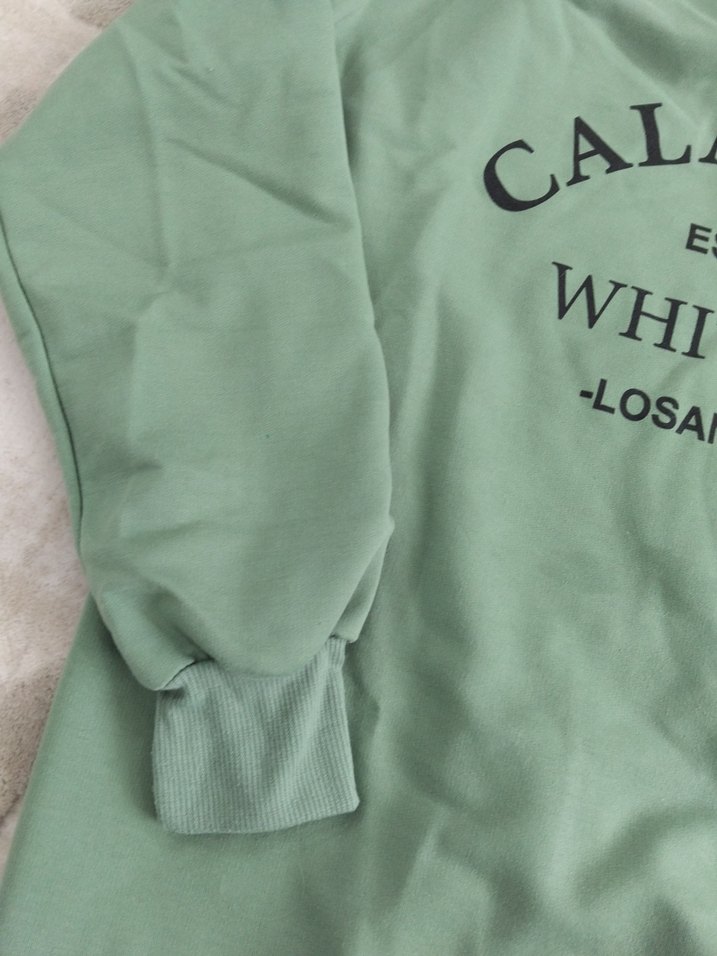 Yeşil Baskılı Kadın Tişört - Görsel 2