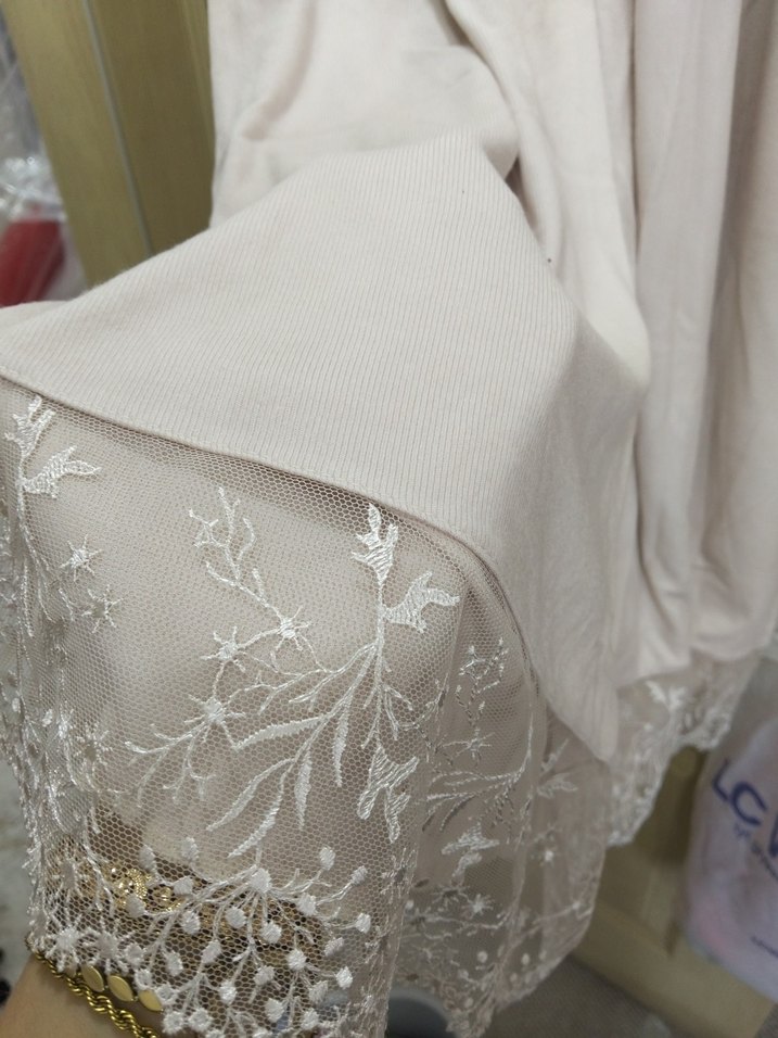 Nakışlı V Yakalı Uzun Lohusa Geceliği - Görsel 3