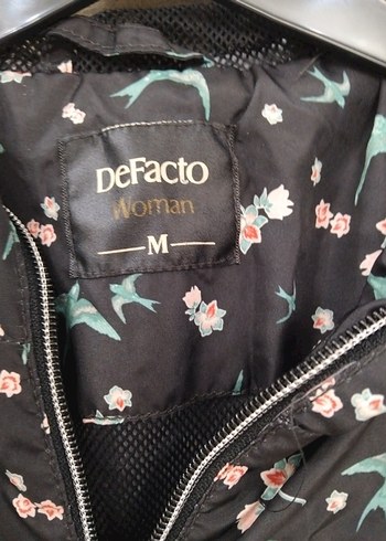Defacto m