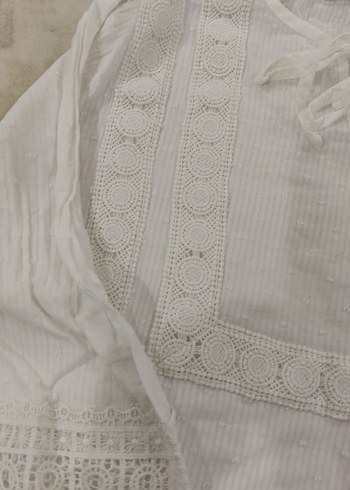 Kadın Beyaz Keten Düğmeli Wrap Bluz - Görsel 4