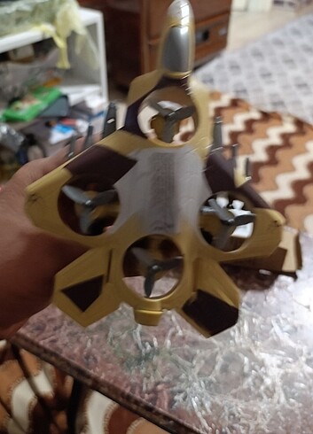 Beden Demir metal dokum uçak