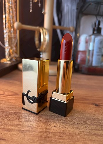 Yves Saint Laurent Rouge Pur Coture Ruj - Görsel 6