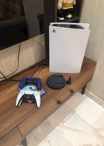 PlayStation 5 ve 2 kol