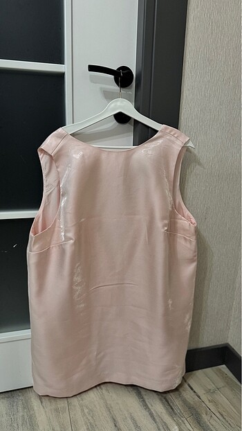 H&M Fiyonk detaylı parlak elbise