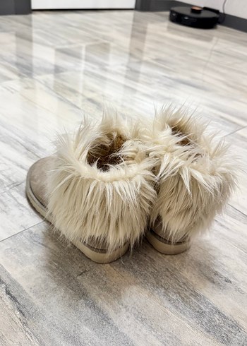 Bej Tüylü Kadın ugg Bot - Görsel 2