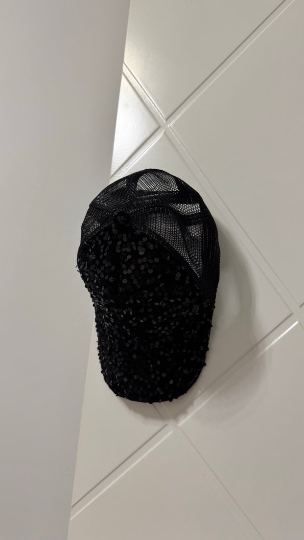 Boncuk İşlemeli Siyah Biker Şapka - Görsel 2