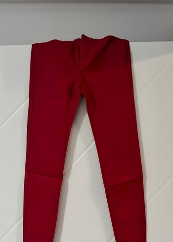 Parlak Kırmızı Stradivarius deri Pantolon 40 Beden - Görsel 3