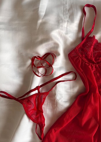 Kırmızı İşlemeli İp Askılı Midi Gecelik - Görsel 4