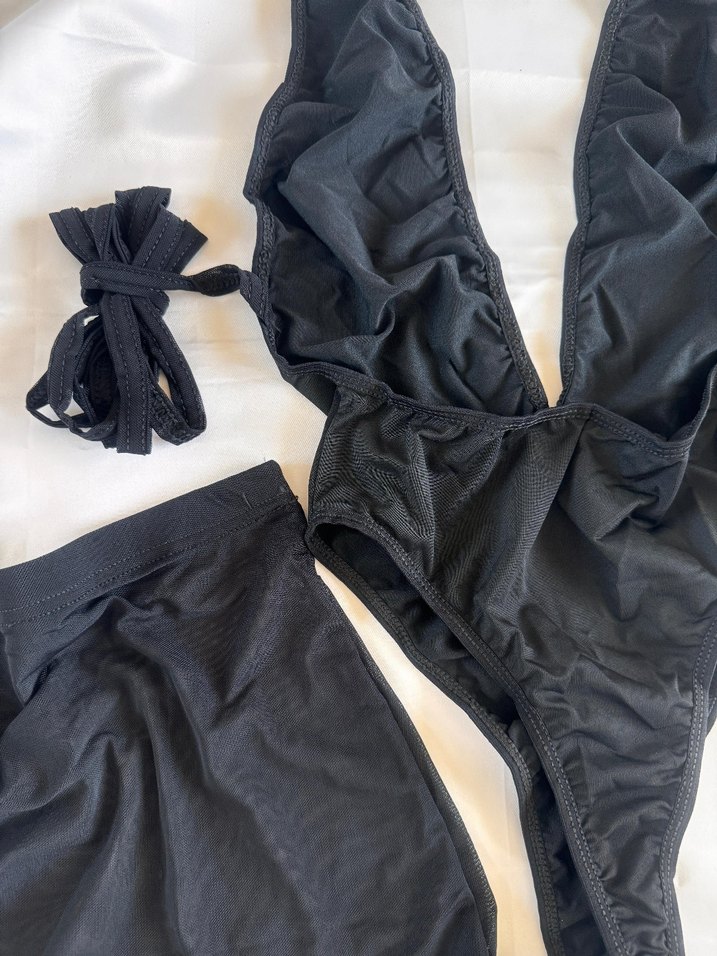 Siyah V Yaka Drapeli Mini Elbise - Görsel 4