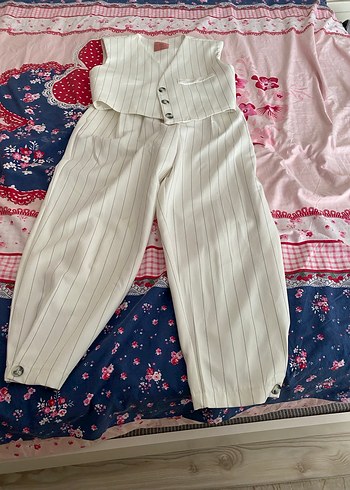 Quzu pantalonlu takı