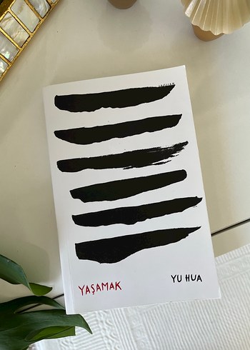 2 ADET ROMAN Kazkafanın Kitabı - Yiyun Li Yaşamak- Yu Hua.