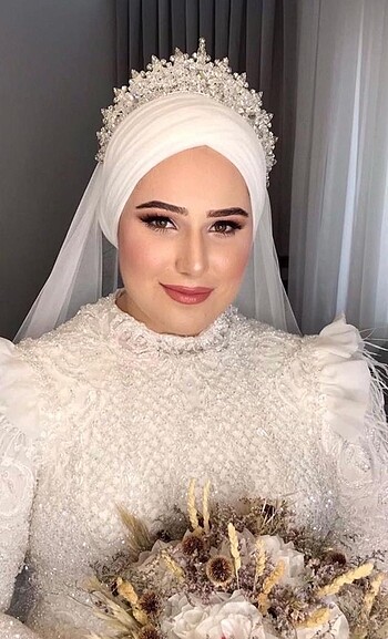 Beden Gelin tacı